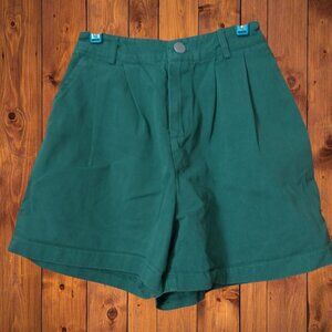 Women's Medium Pleated Green Classic Shorts Partial Elastic Waist Casual